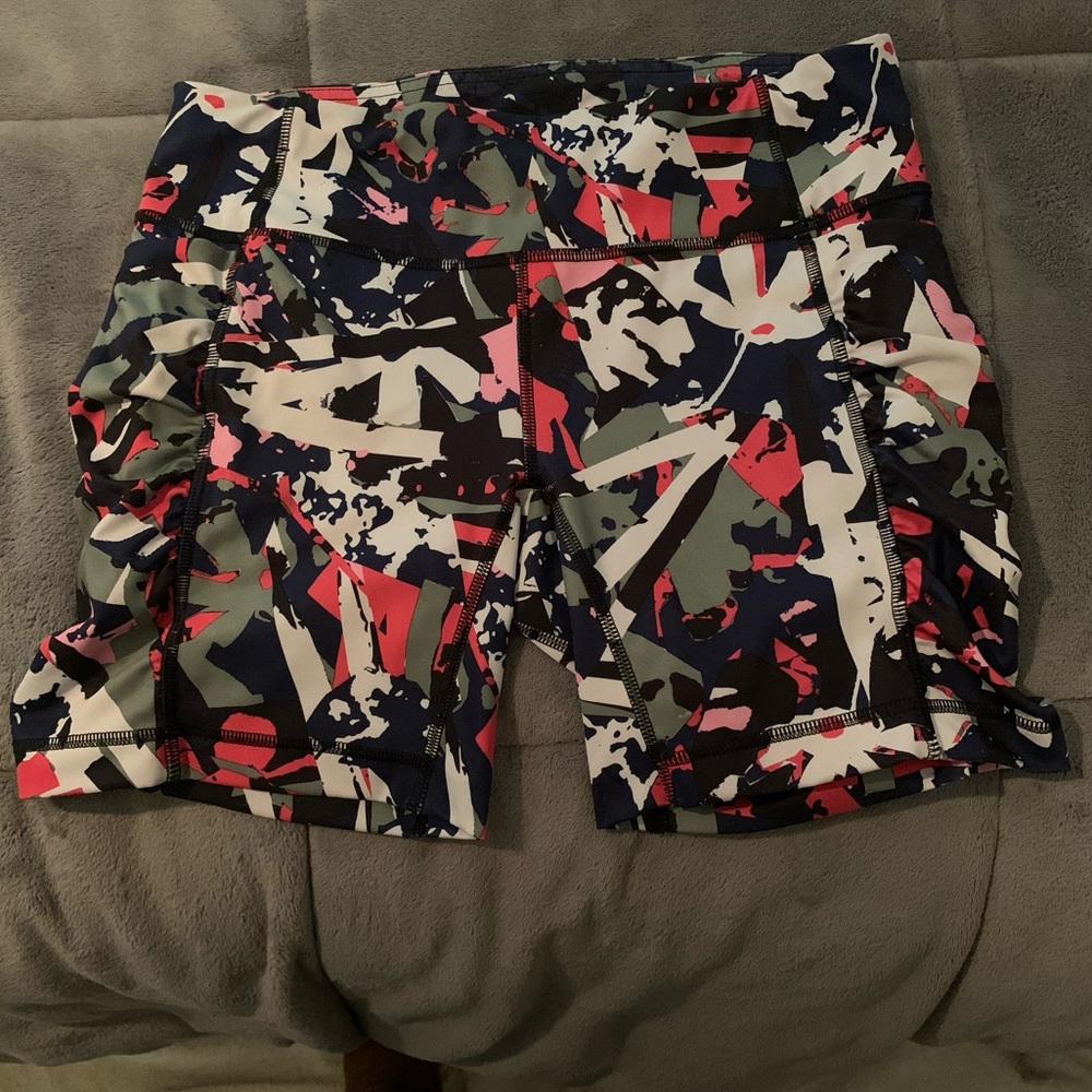 Lululemon biker shorts